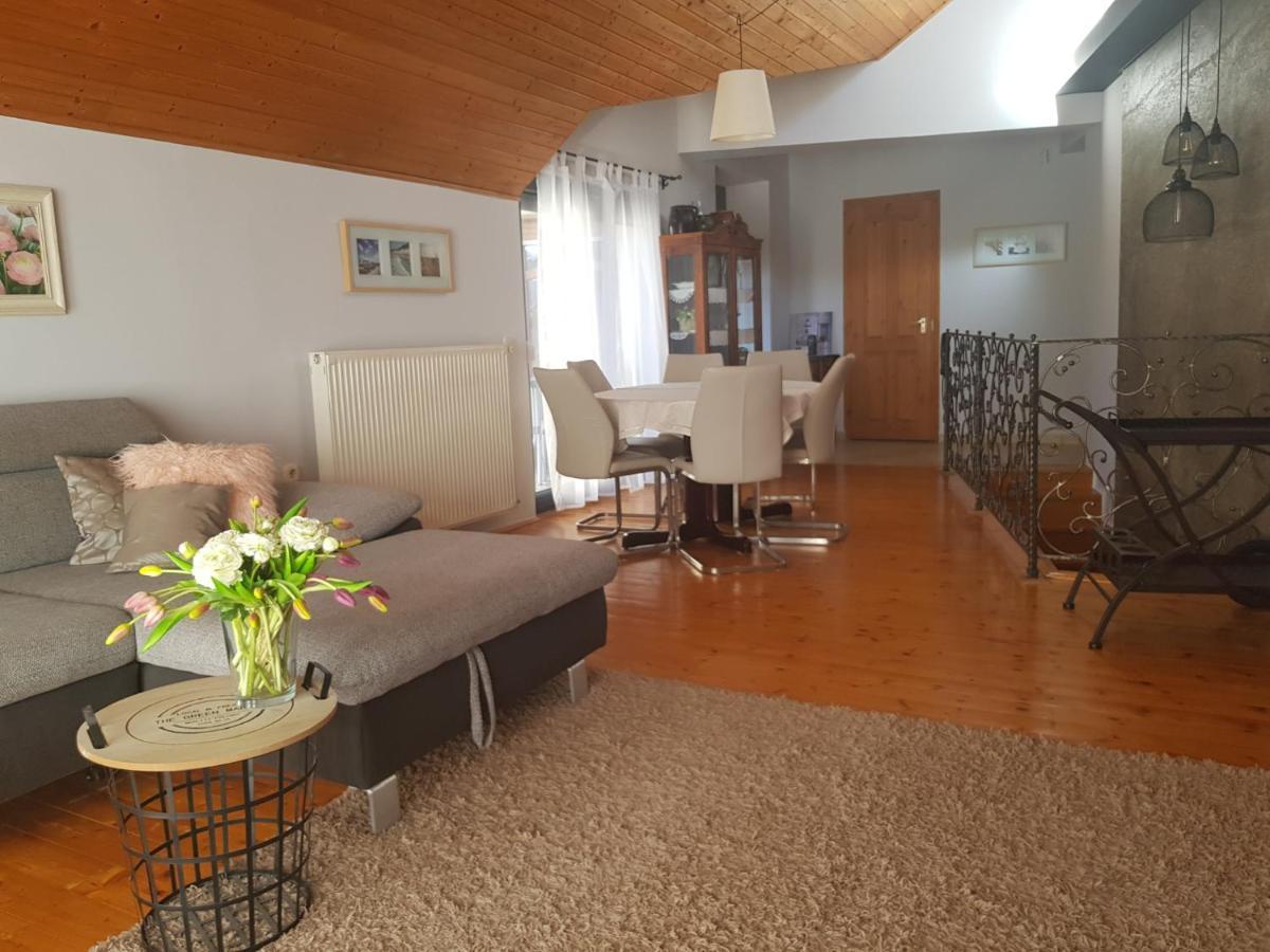 Mediterran Apartman Pécs Buitenkant foto