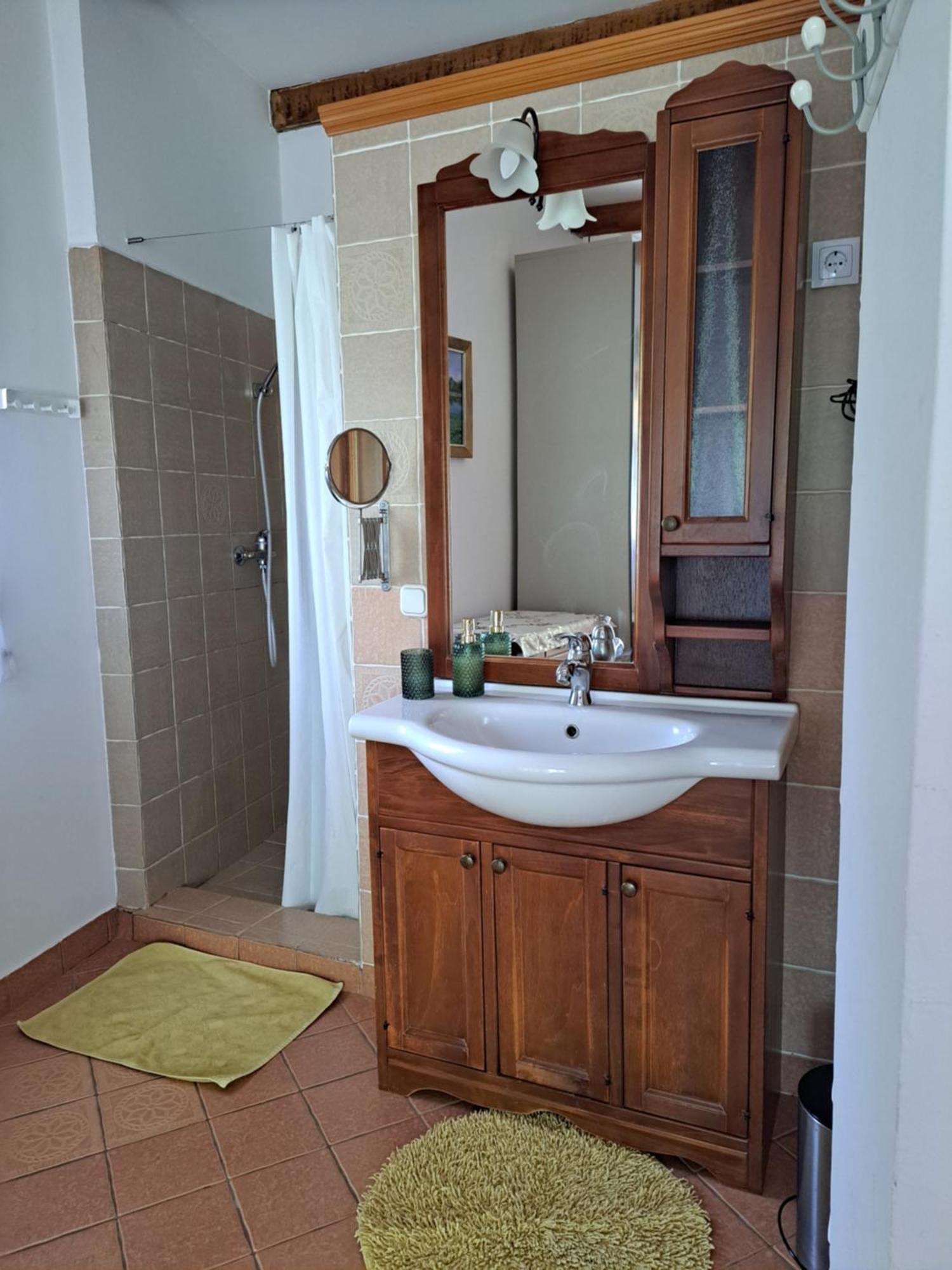 Mediterran Apartman Pécs Buitenkant foto