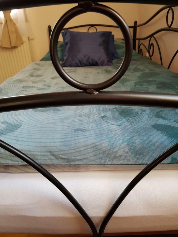 Mediterran Apartman Pécs Buitenkant foto