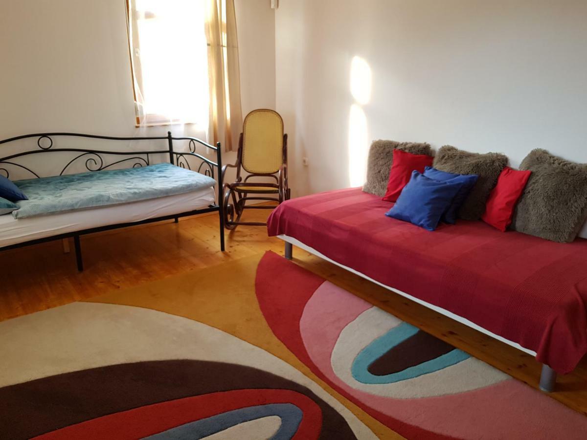 Mediterran Apartman Pécs Buitenkant foto